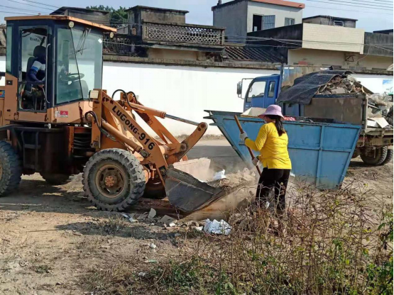 环境整治再掀高潮 全面助推乡村振兴494.png